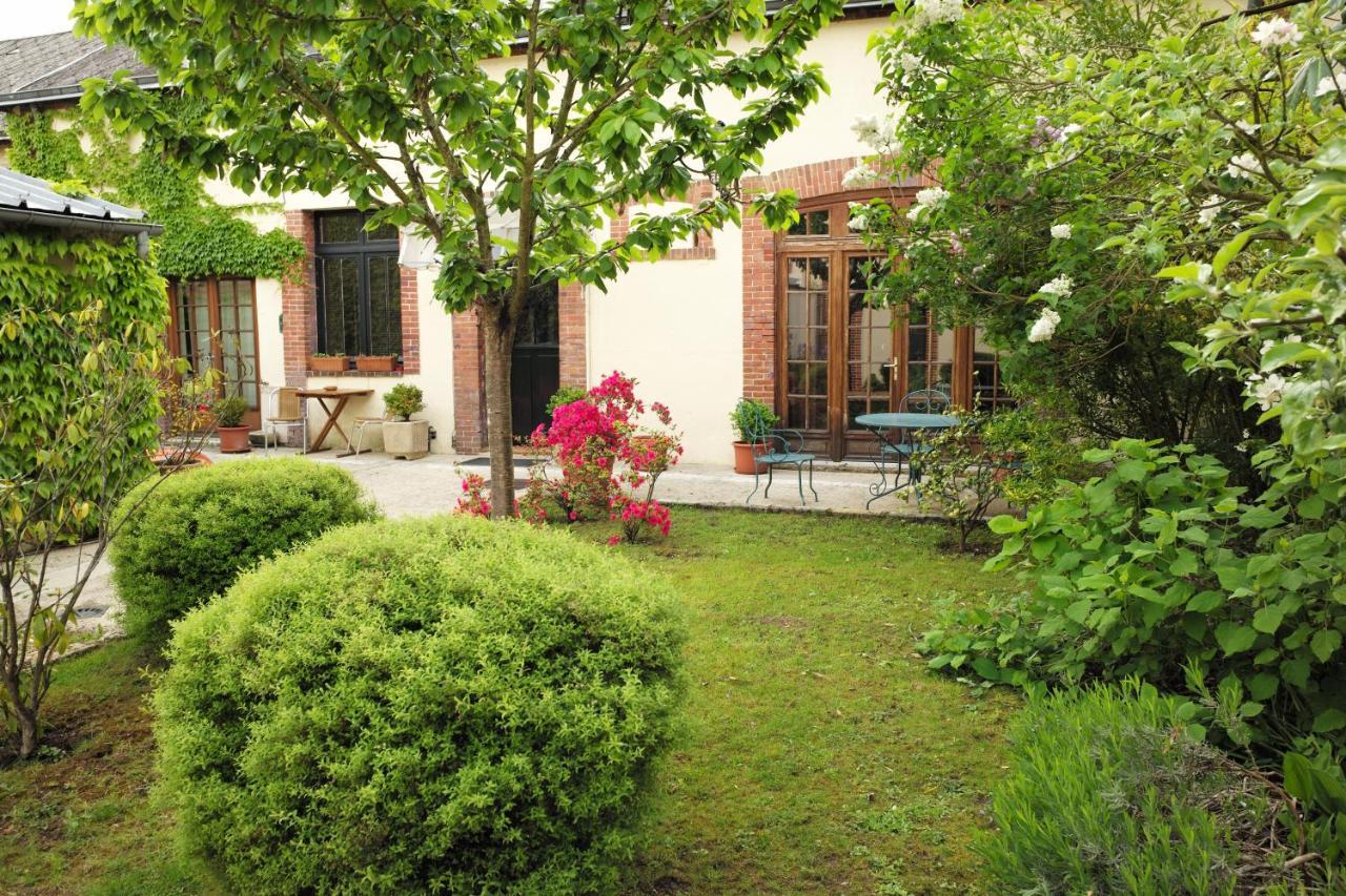 Bed and Breakfast Les Crepinieres Шартр Екстер'єр фото